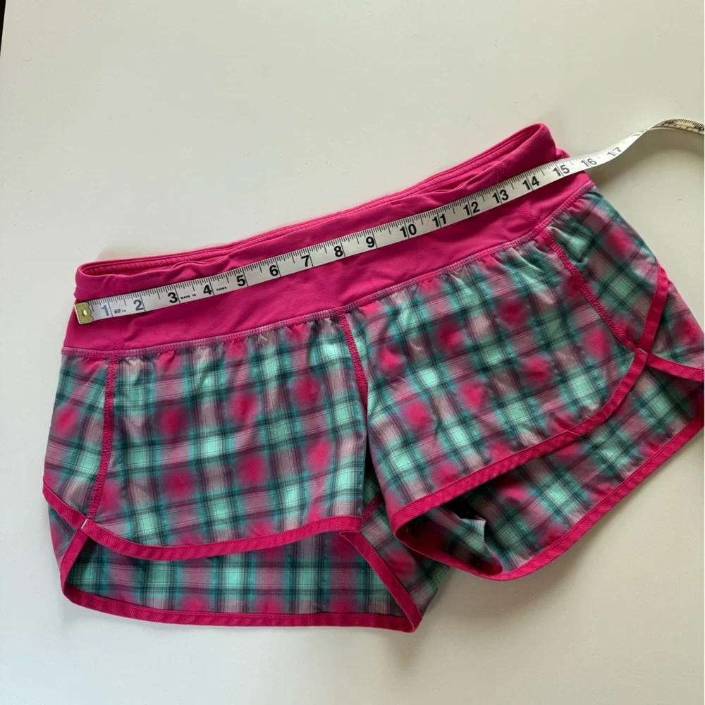Lululemon Senorita Pink Plaid Speed Shorts Women’s size 6 Running Short - Picture 5 of 10
